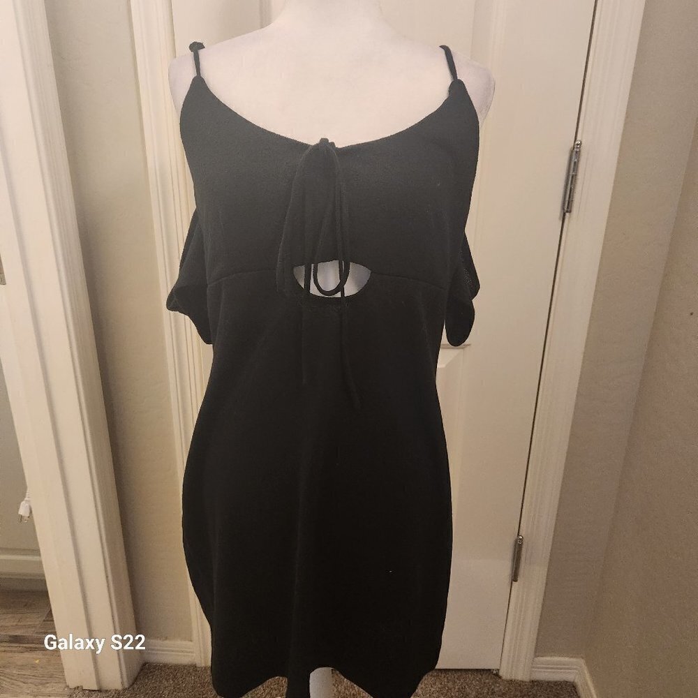 Anthropologie Black Cold Shoulder Dress. NWT. Size Large